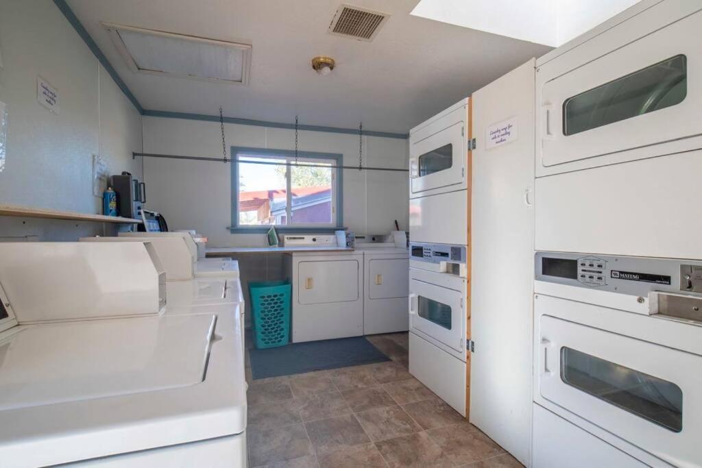 Rv Glamping Setup Tent In Rv Park #4 Ok-t4 Hébergement de vacances